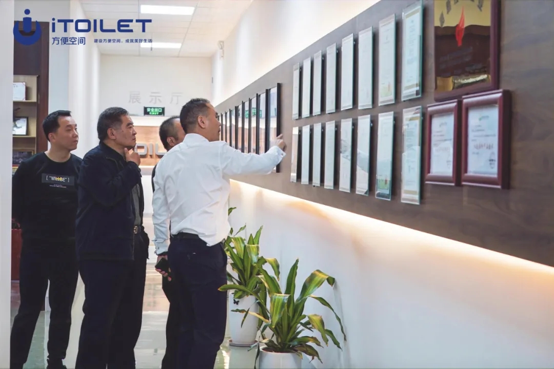 1613724852376786.jpg 6-640.webp.jpg